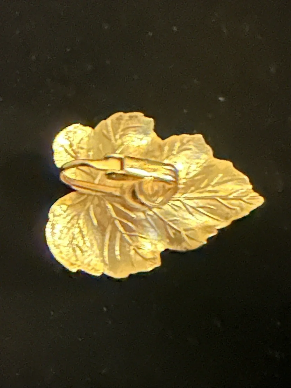 Sarah Coventry Gold Tone Leaf Brooch and Earrings Set with Faux Pearls